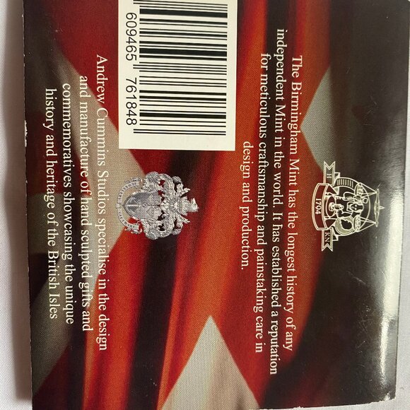 Royal Wedding Commemorating Marriage of Prince William & Kate Gold Color Coin - Picture 4 of 6